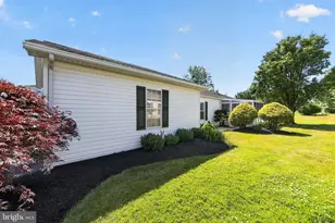 605 Village Way, Royersford, PA 19468 - Photo 3