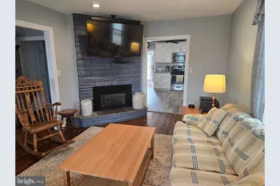 135 Summit Avenue, Willow Grove, PA 19090 - Photo 9