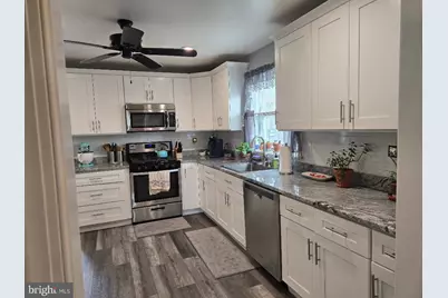 135 Summit Avenue, Willow Grove, PA 19090 - Photo 11