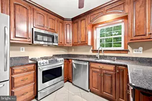 508 Carousel Cir, West Norriton, PA 19403 - Photo 3