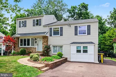900 Woodlawn Drive, Lansdale, PA 19446 - Photo 1