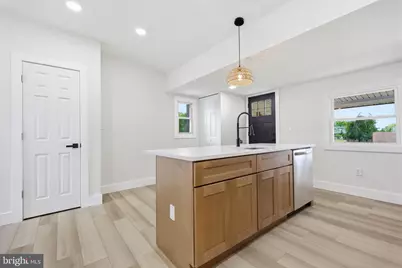 819 Center Avenue, Collegeville, PA 19426 - Photo 5