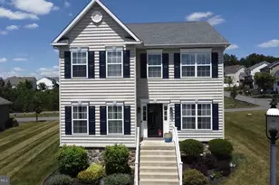 2114 Larkspur Ct, Pennsburg, PA 18073 - Photo 1