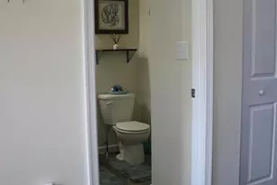 2114 Larkspur Ct, Pennsburg, PA 18073 - Photo 15