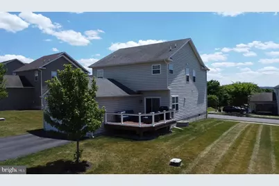 2114 Larkspur Court, Pennsburg, PA 18073 - Photo 3