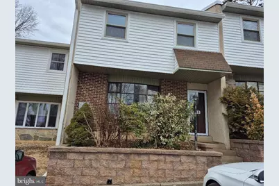 401 Woodside Circle, Dresher, PA 19025 - Photo 1