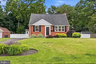 19 Newington Dr, Hatboro, PA 19040 - Photo 1