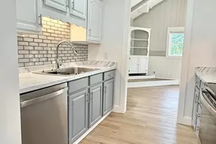 30 Ursinus Ave, Trappe, PA 19426 - Photo 5