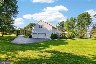 114 Memory Ln, Telford, PA 18969 - Photo 3