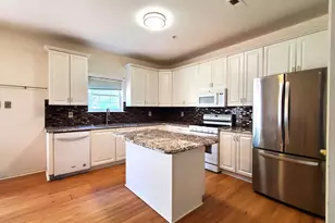 627 Fawn Cir, King of Prussia, PA 19406 - Photo 5