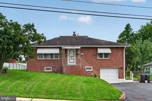 908 New Hope St, Norristown, PA 19401 - Photo 1