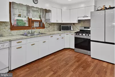 908 New Hope Street, Norristown, PA 19401 - Photo 9
