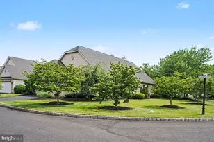 290 Kingsfield Dr, Souderton, PA 18964 - Photo 3