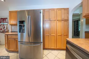 201 Abbeyview Ave, Willow Grove, PA 19090 - Photo 13