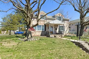 201 Abbeyview Ave, Willow Grove, PA 19090 - Photo 1