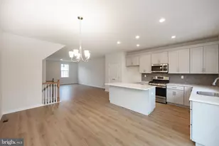 412 Ridgewood Dr, Royersford, PA 19468 - Photo 9