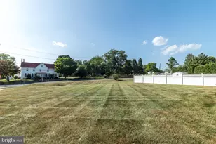 140 Elio Cir, Royersford, PA 19468 - Photo 49