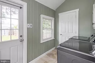 742 W 3rd St, Lansdale, PA 19446 - Photo 39
