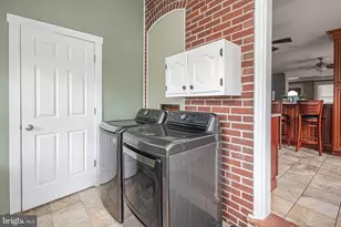 742 W 3rd St, Lansdale, PA 19446 - Photo 35