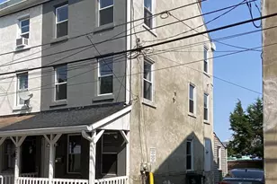 220 Pearl St, Norristown, PA 19401 - Photo 1