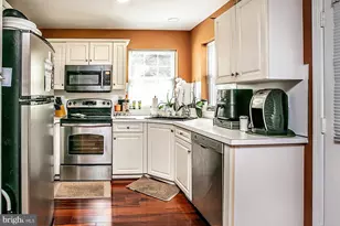 1304 Reagan Ct, West Norriton, PA 19403 - Photo 5