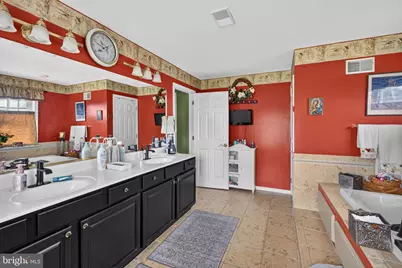 2180 Squirrel Hill Road, Schwenksville, PA 19473 - Photo 27