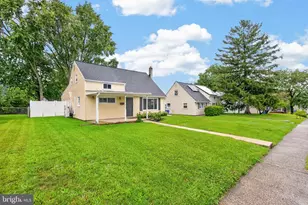 352 W Walnut St, Pottstown, PA 19464 - Photo 1
