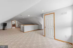 2051 Lockerbie Rd, Schwenksville, PA 19473 - Photo 53