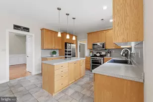 2051 Lockerbie Rd, Schwenksville, PA 19473 - Photo 21