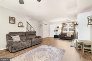 1802 Walnut Ridge Estate, Pottstown, PA 19464 - Photo 5