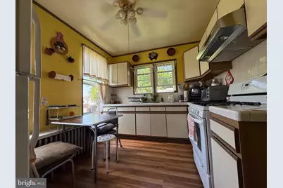 612 W Lafayette Street, Norristown, PA 19401 - Photo 17