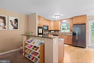 947 Dogwood Ct, Pottstown, PA 19464 - Photo 7