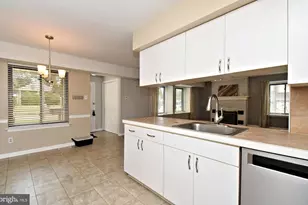 22 Fitzwatertown Rd, Willow Grove, PA 19090 - Photo 13