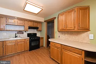 121 Anjou Ct, Telford, PA 18969 - Photo 21