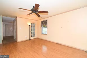 121 Anjou Ct, Telford, PA 18969 - Photo 13