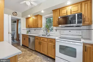 198 W Lincoln Ave, Telford, PA 18969 - Photo 15