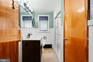 3070 Middle Creek Rd, Gilbertsville, PA 19525 - Photo 13