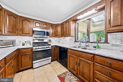3070 Middle Creek Road, Gilbertsville, PA 19525 - Photo 9