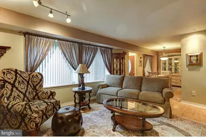 22 Fitzwatertown Road #UNIT E-11, Willow Grove, PA 19090 - Photo 9