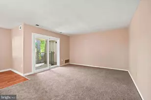 114 Meadowview Ln, Mont Clare, PA 19453 - Photo 3