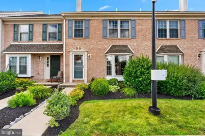 104 Hollytree Court, Pottstown, PA 19464 - Photo 5