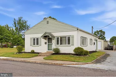 613 W Race Street, Stowe, PA 19464 - Photo 1