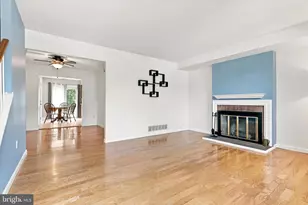 402 Centennial Ct, Lansdale, PA 19446 - Photo 3