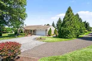 68 Bards Way, Pottstown, PA 19464 - Photo 3