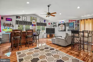 27 Camelot Dr, Plymouth Meeting, PA 19462 - Photo 15