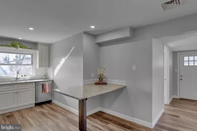 933 N Hanover Street #2ND FL, Pottstown, PA 19464 - Photo 3