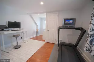 808 Bush St, Bridgeport, PA 19405 - Photo 25