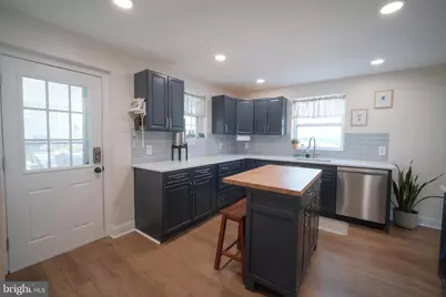 808 Bush Street, Bridgeport, PA 19405 - Photo 7