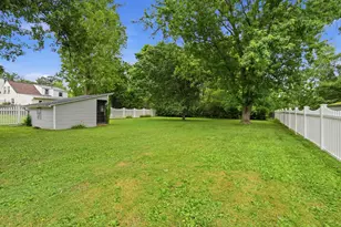 915 E Walnut St, North Wales, PA 19454 - Photo 31