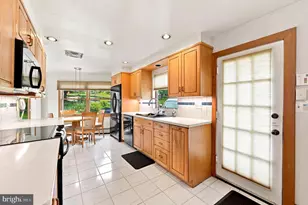 8326 Tulpehocken Ave, Elkins Park, PA 19027 - Photo 13